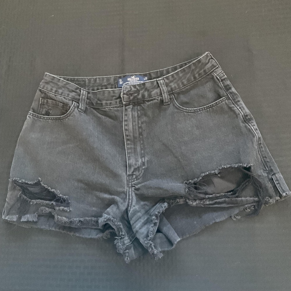 Hollister Shorts Jrs sz 13 Black Ultra High Rise Relaxed Denim Distressed Cutoff